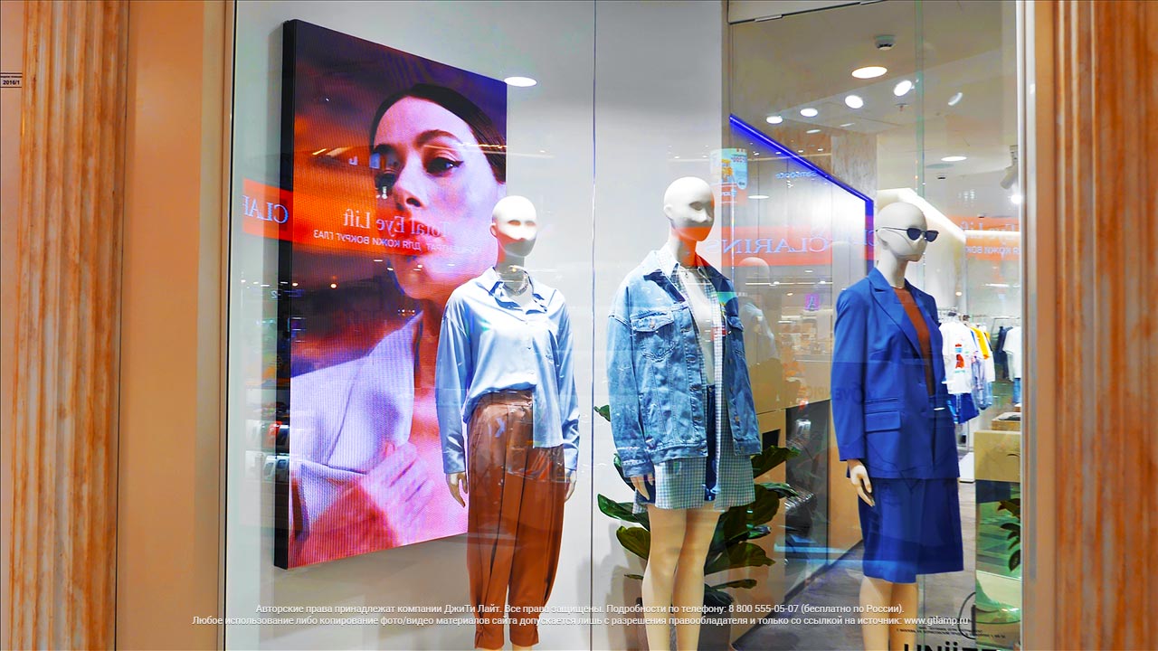 Светодиодная колонна и экран для сети магазинов, Москва, ТЦ «Охотный ряд», «Uniize», фото 6